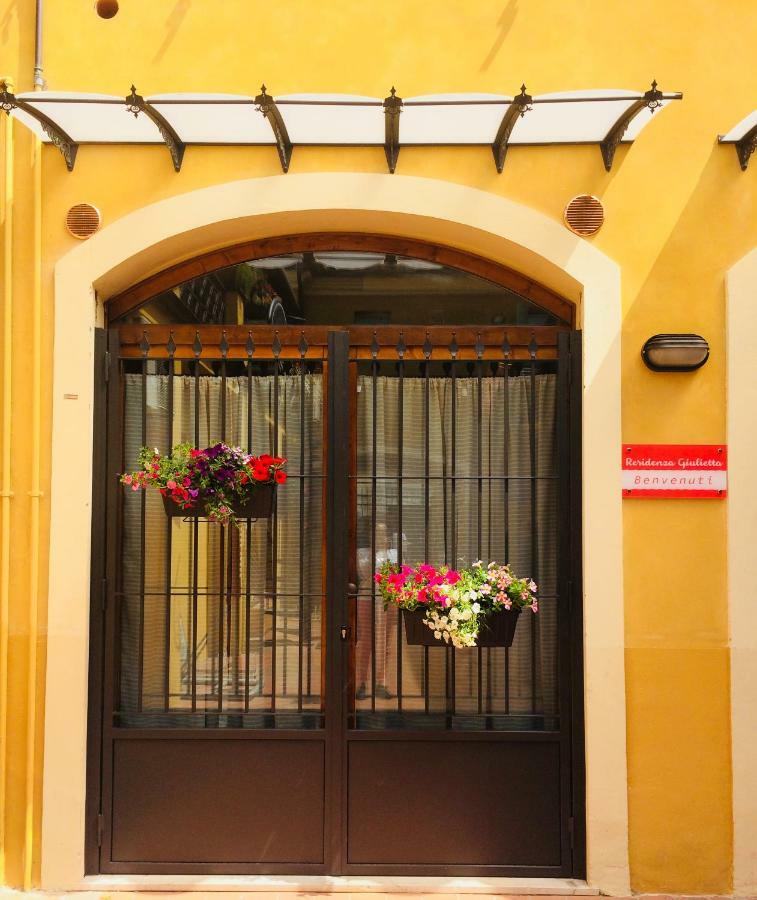 Residenza Giulietta Apartment Rimini Exterior photo